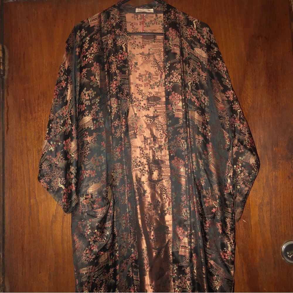 Silky Floral Black and Copper Kimono-Style Blazer